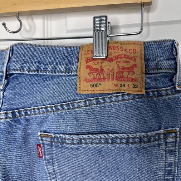 Levi’s 505 Men’s Regular Fit Straight Leg Jeans 34x32 Blue Medium Wash Denim - Picture 5 of 6